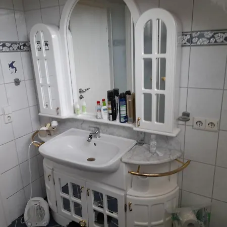 F1 Apartment